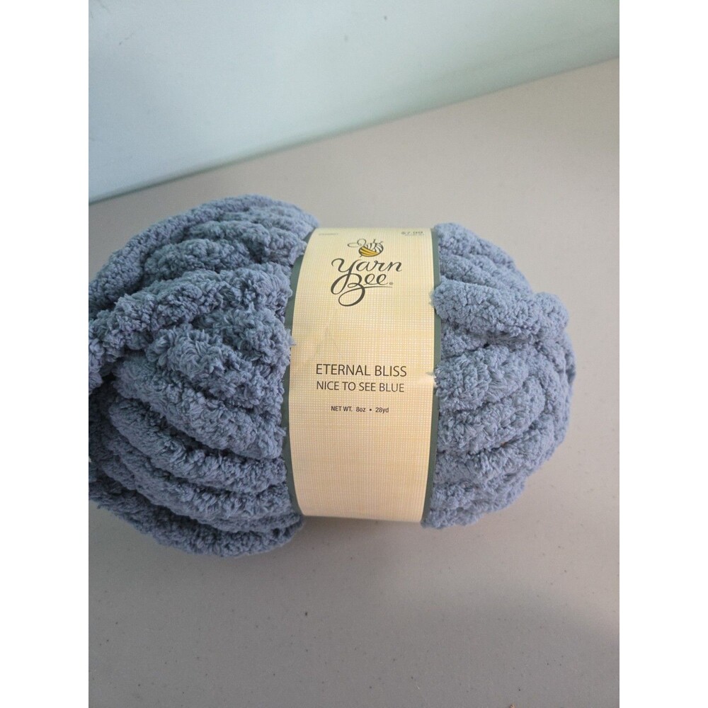 Yarn Bee Eternal Bliss Bulky Yarn Skein 8oz 28 yard Spa Blue Brand NEW